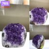 Hốc thạch anh tím nhỏ - Amethyst geode 9x10cm(MS : 765)