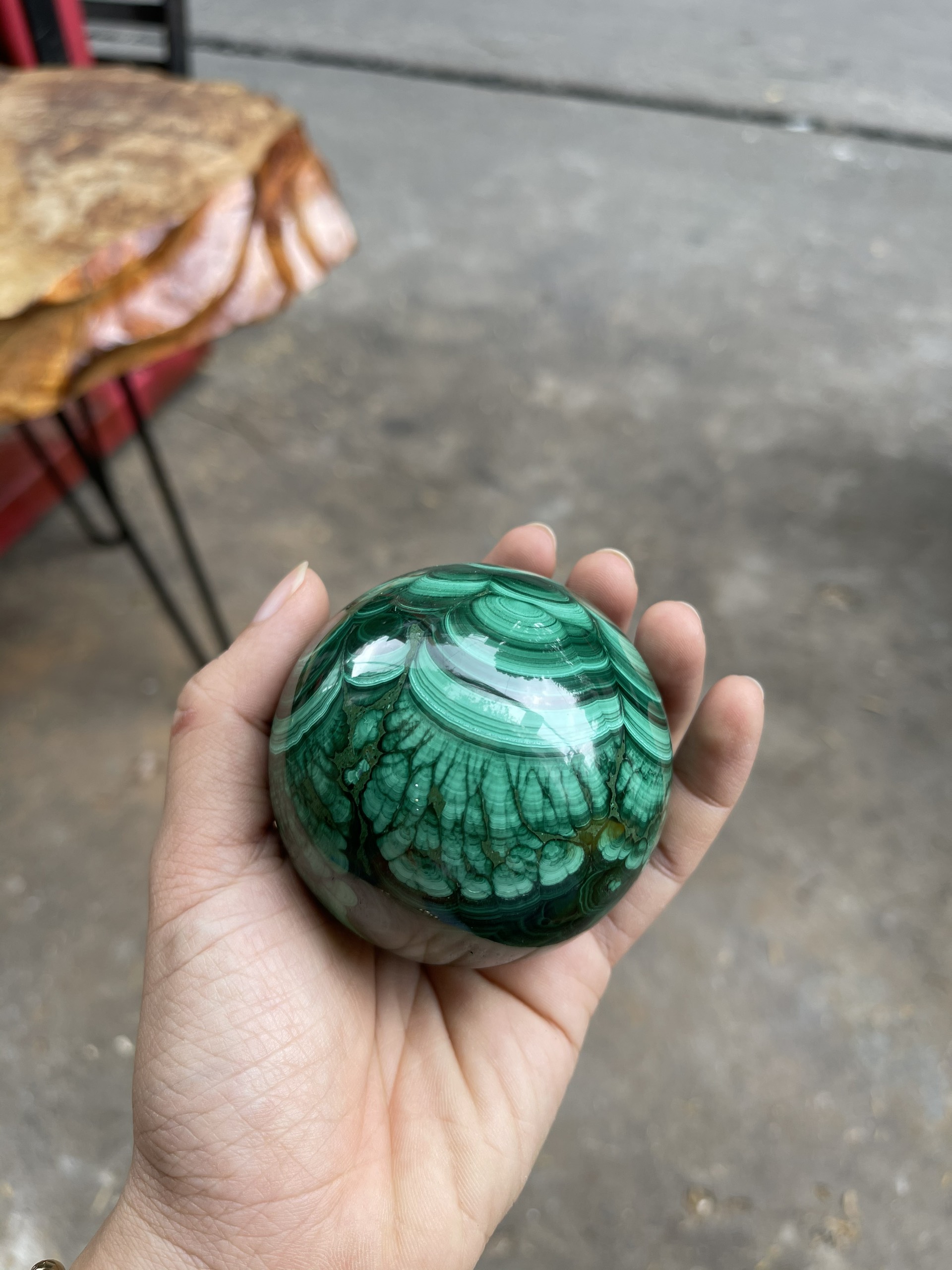 Đá MALACHITE - Quả cầu đá lông công - - 0.6kg - Dk : 6.7cm (MS : MLC03)