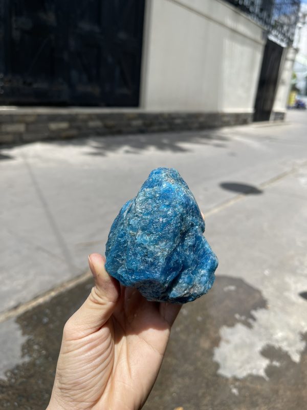 ĐÁ THÔ BLUE APATITE