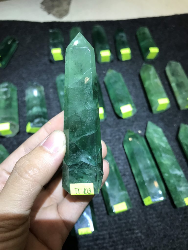 TRỤ ĐÁ FLUORITE