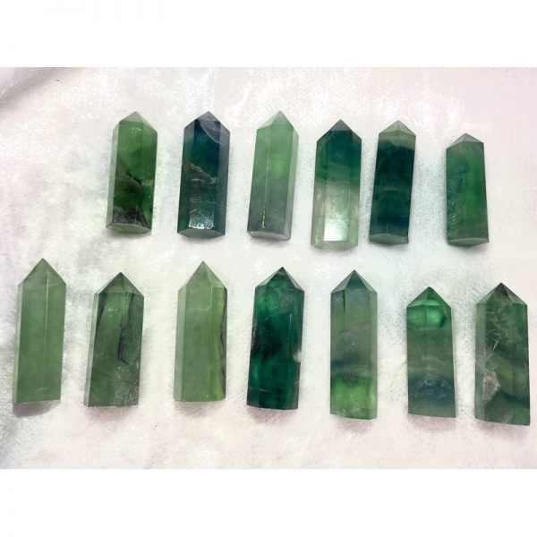 Trụ đá FLuorite xanh lá - trụ đá thanh tẩy - đá tarot