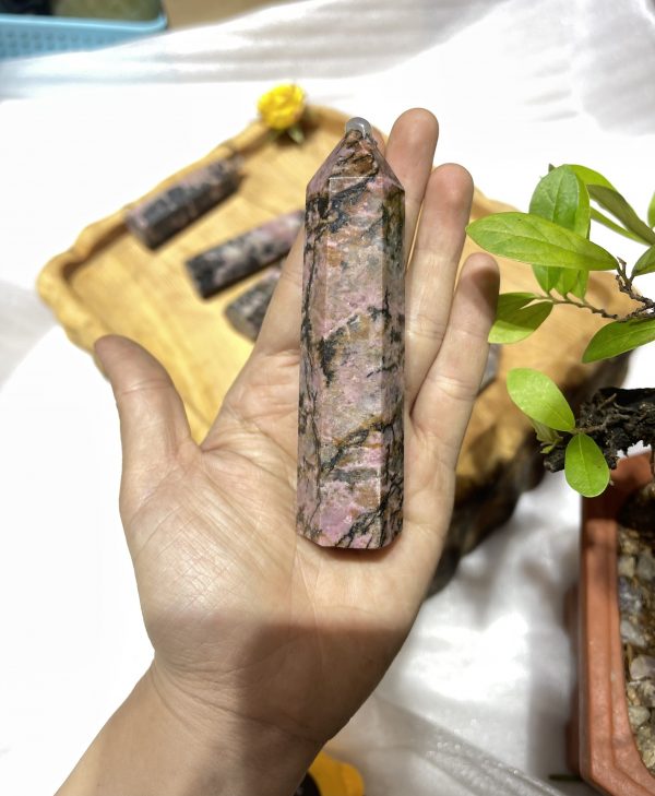 TRỤ ĐÁ TƯỜNG VI - RHODONITE POINT