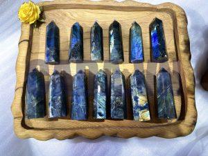 Trụ đá Xà Cừ - Labradorite Point