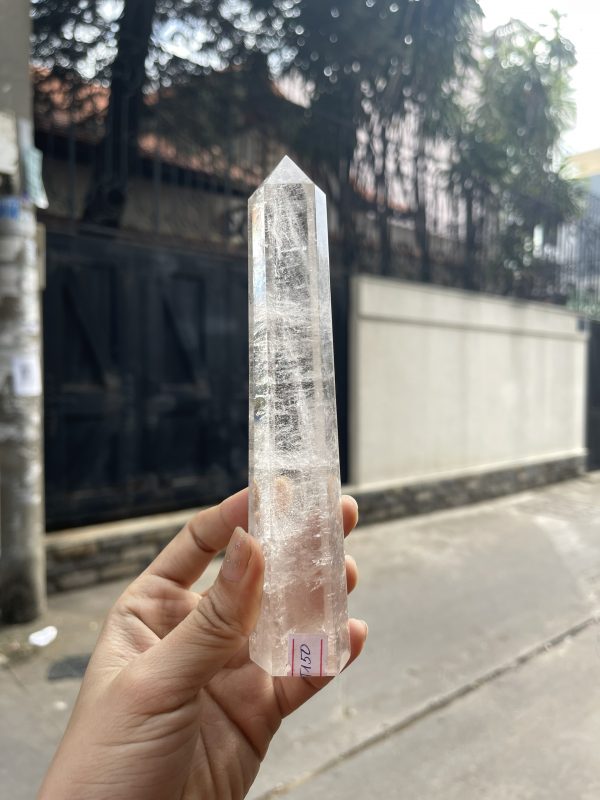 Trụ Thạch Anh Trắng trong – Clear Quartz Point, KT: 16.5×3 CM, KL: 0.22 KG (TTT150)