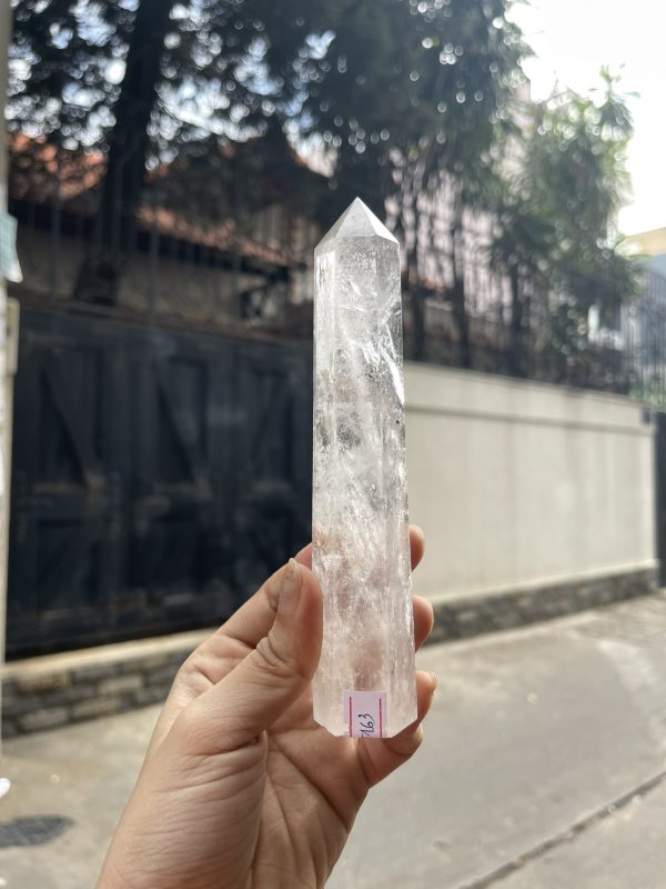 Trụ Thạch Anh Trắng trong – Clear Quartz Point, KT: 15.9×3 CM, KL: 0.215 KG (TTT163)