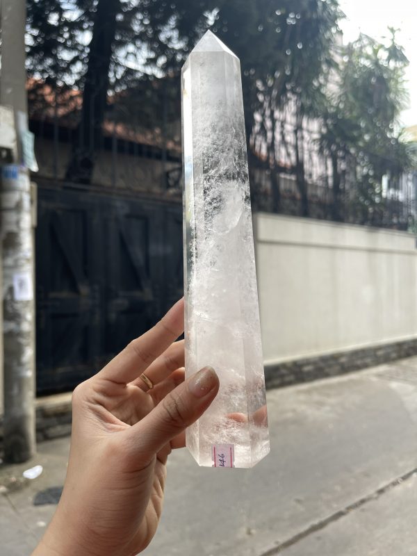 Trụ Thạch Anh Trắng trong – Clear Quartz Point, KT: 23.5×5 CM, KL: 0.61 KG (TTT146)