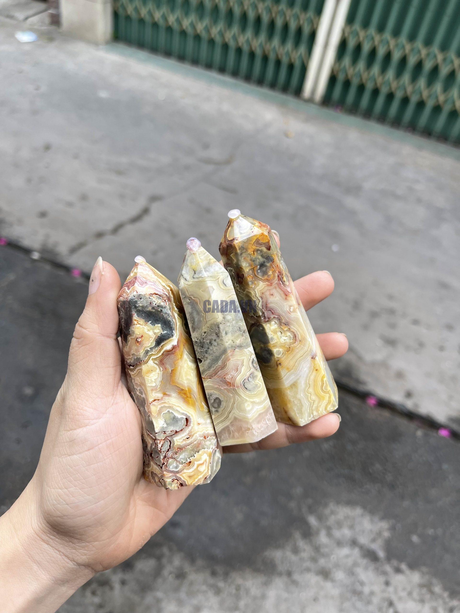 Crazy Lace Agate Point – Trụ đá Mã Não Crazy Lace