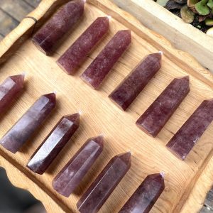 Trụ thach anh dâu tây - Strawberry Quartz point