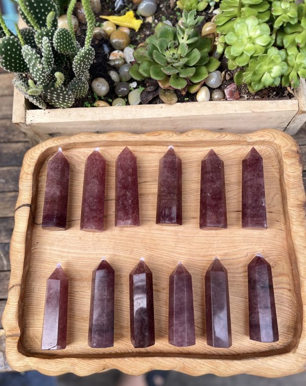 Trụ thach anh dâu tây - Strawberry Quartz point