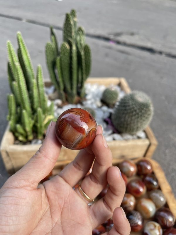 Bi cầu Mã Não Madagascar - Madagascar Agate sphere