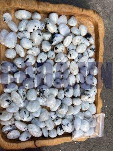 Tumbled Moonstone - Đá Mặt Trăng