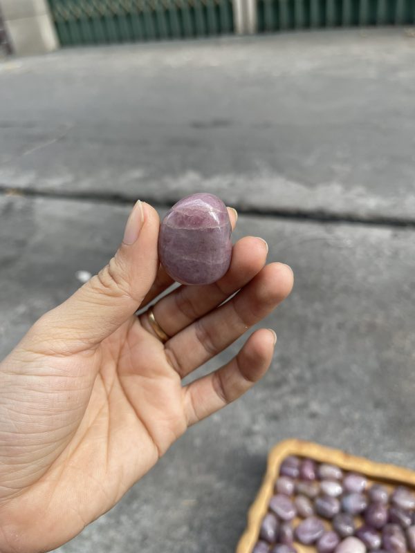 Pink Amethyst Tumbled - Thạch Anh Tím Hồng dạng sỏi | Đá thanh tẩy, sưu tầm