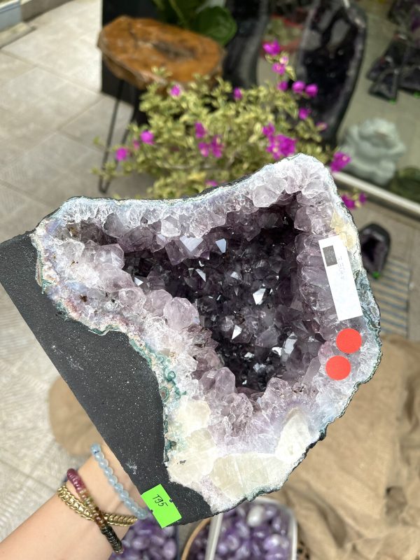 Hốc Thạch Anh Tím - Amethyst Geode (T95), KT: 16.5x17.5CM, KL: 3.5KG