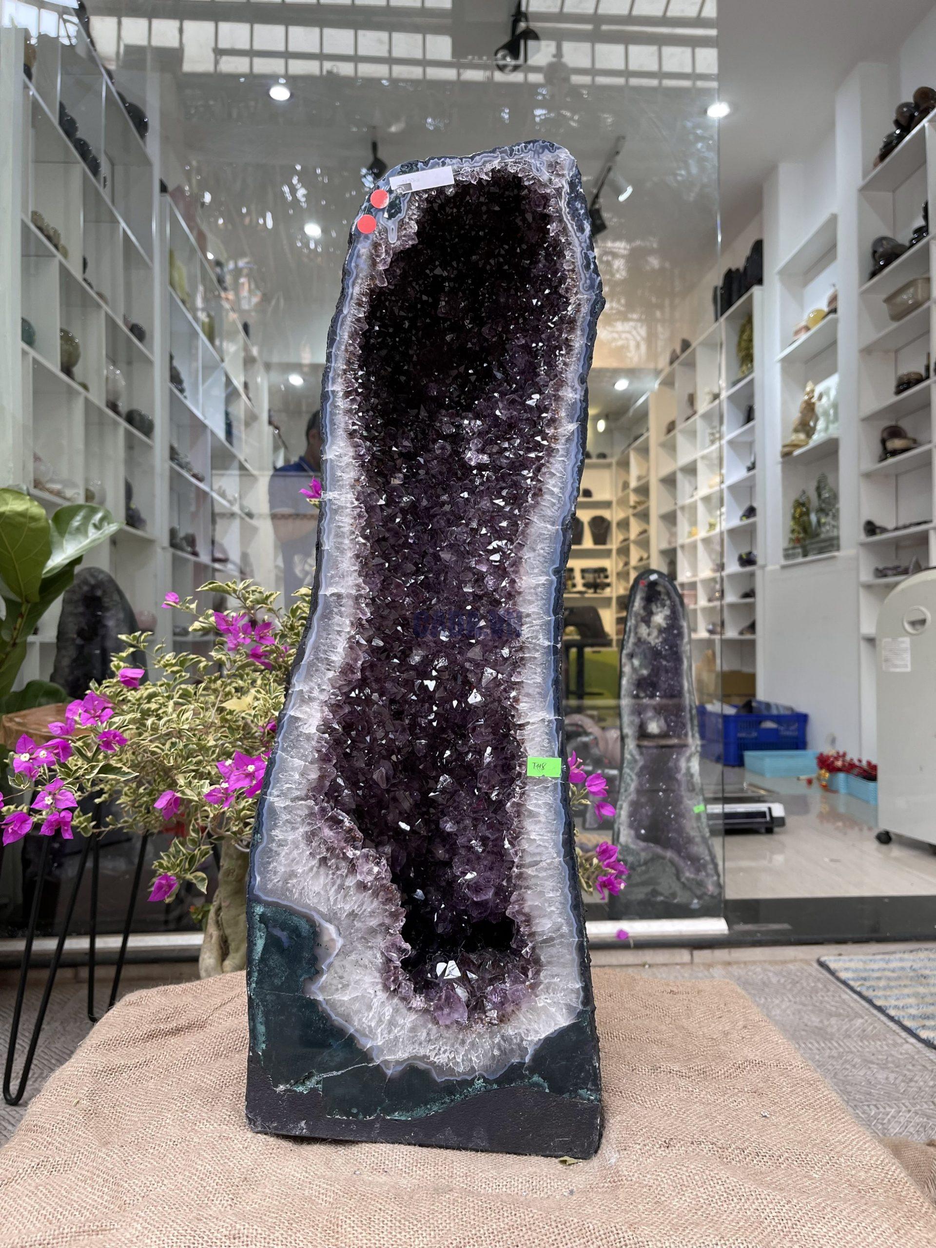 Hốc Thạch Anh Tím - Amethyst Geode (T118), KT: 64x22CM, KL: 24.9KG