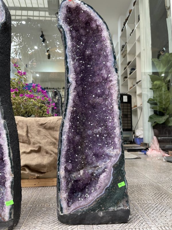 Hốc Thạch Anh Tím - Amethyst Geode (T119), KT: 73x22CM, KL: 26KG