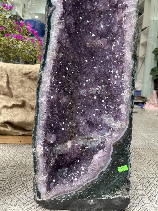 Hốc Thạch Anh Tím - Amethyst Geode (T119), KT: 73x22CM, KL: 26KG