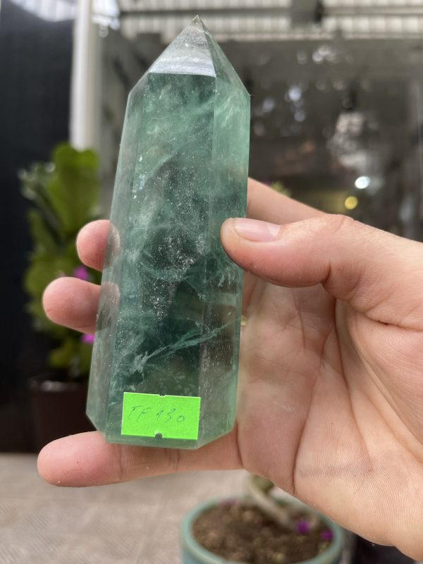 Trụ Fluorite Xanh - Green Fluorite Point, KT: 13X4.8CM, KL: 0.426KG (TF130)