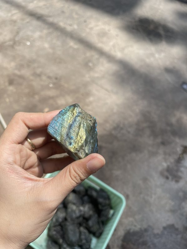 Đá thô Xà Cừ - Raw Labradorite