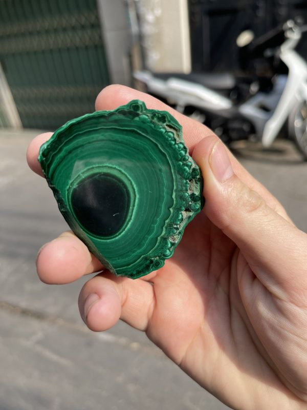 ĐÁ LÔNG CÔNG – ĐÁ KHỔNG TƯỚC – MALACHITE (LC7), KT: 6×5 CM; KL: 0.086KG