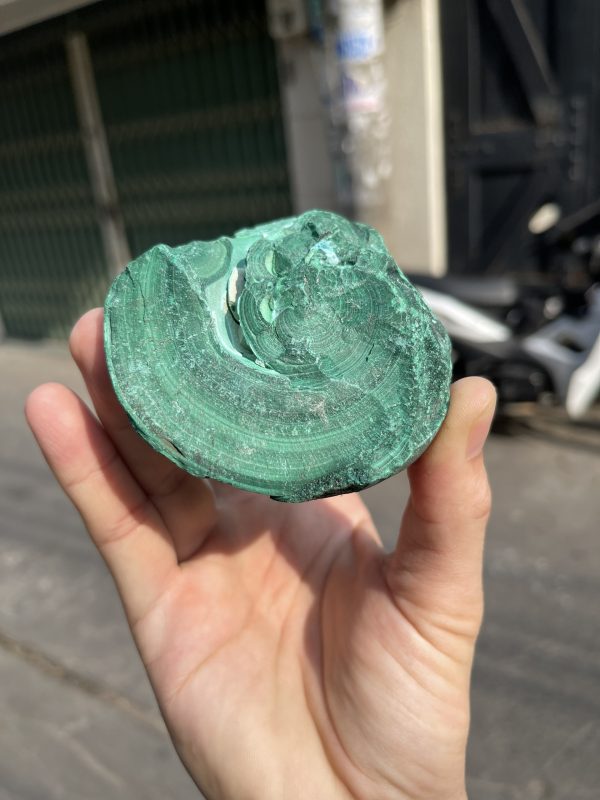 ĐÁ LÔNG CÔNG – ĐÁ KHỔNG TƯỚC – MALACHITE (LC12), KT: 7.5×7.2 CM; KL: 0.518KG