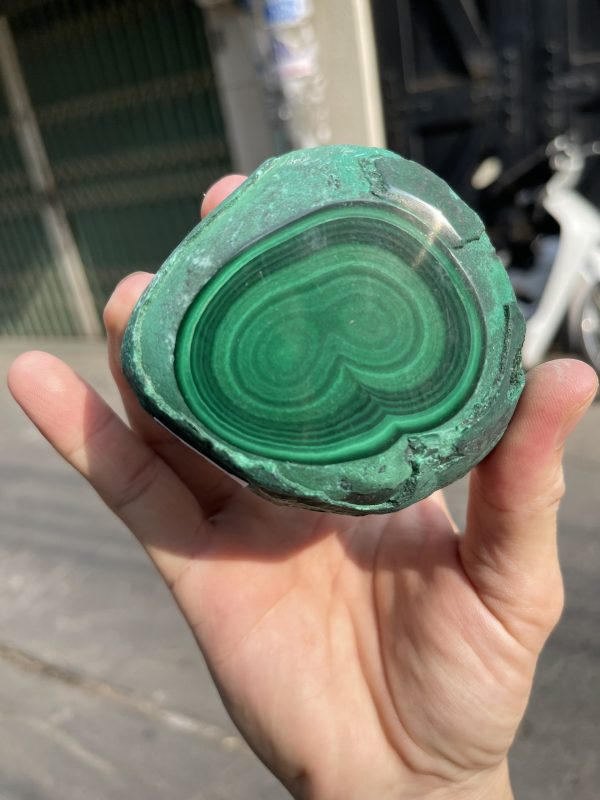 ĐÁ LÔNG CÔNG – ĐÁ KHỔNG TƯỚC – MALACHITE (LC12), KT: 7.5×7.2 CM; KL: 0.518KG