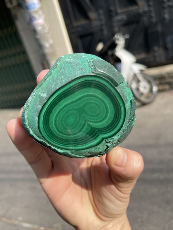 ĐÁ LÔNG CÔNG – ĐÁ KHỔNG TƯỚC – MALACHITE (LC12), KT: 7.5×7.2 CM; KL: 0.518KG