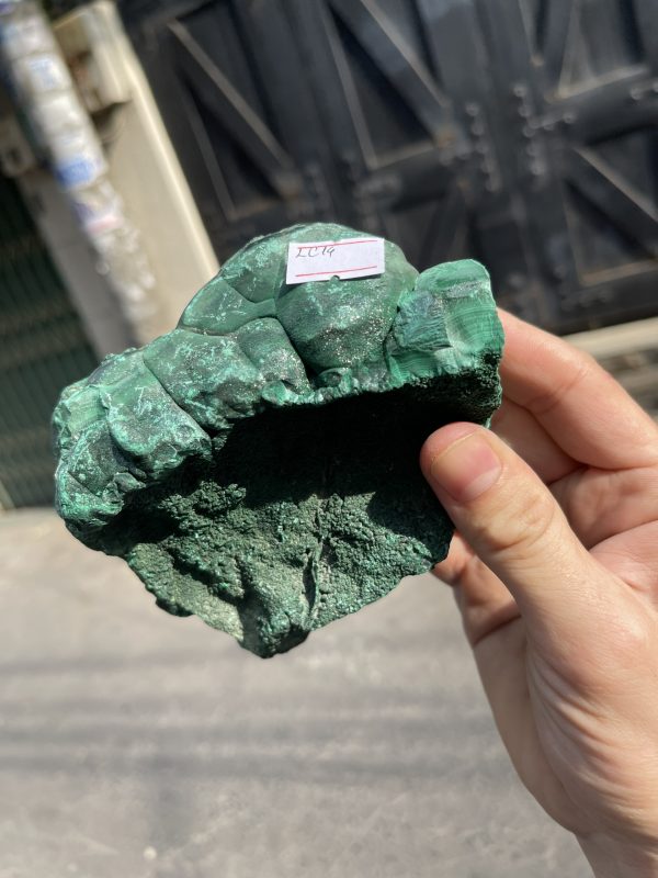 ĐÁ LÔNG CÔNG – ĐÁ KHỔNG TƯỚC – MALACHITE (LC14), KT: 13.5×10.5 CM; KL: 0.936KG