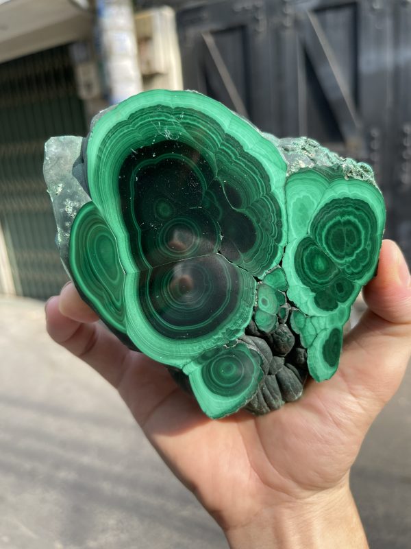 ĐÁ LÔNG CÔNG – ĐÁ KHỔNG TƯỚC – MALACHITE (LC14), KT: 13.5×10.5 CM; KL: 0.936KG