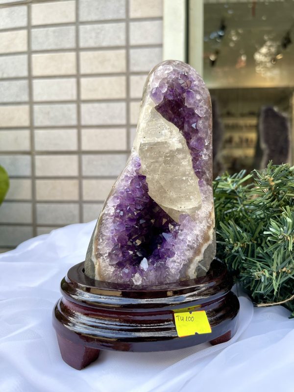 HỐC THẠCH ANH TÍM NHỎ – SMALL AMETHYST GEODE TU100