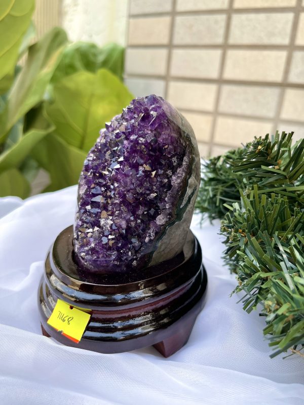 HỐC THẠCH ANH TÍM NHỎ – SMALL AMETHYST GEODE TU68