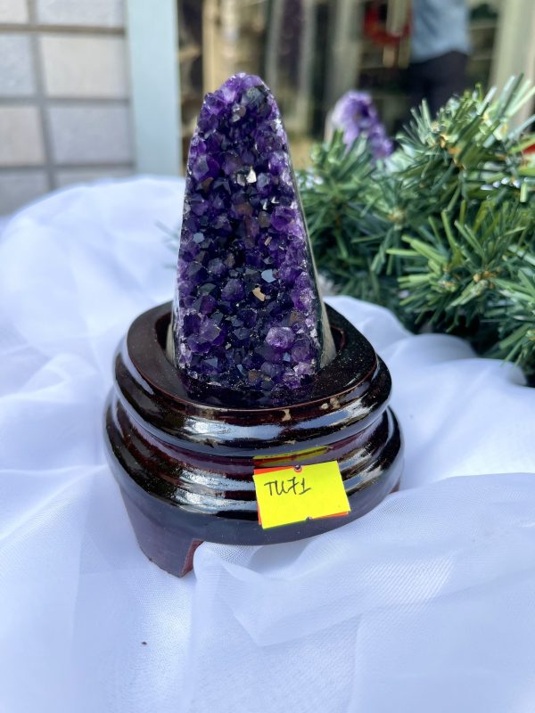 HỐC THẠCH ANH TÍM NHỎ – SMALL AMETHYST GEODE TU71