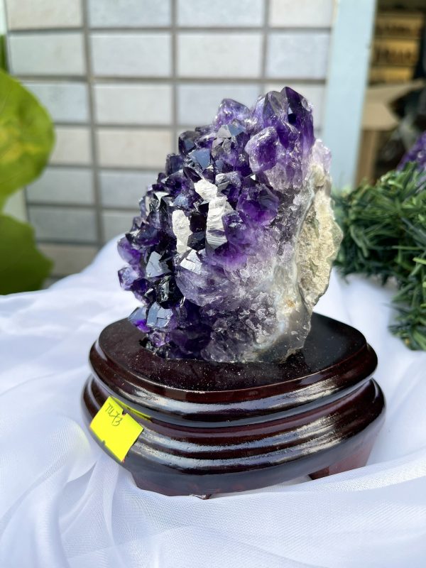 HỐC THẠCH ANH TÍM NHỎ – SMALL AMETHYST GEODE TU73