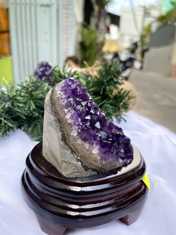 HỐC THẠCH ANH TÍM NHỎ – SMALL AMETHYST GEODE TU72