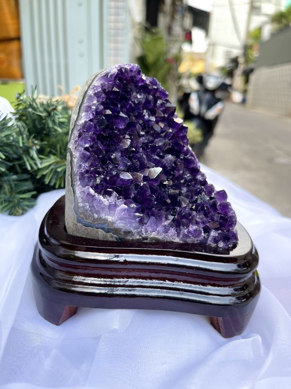 HỐC THẠCH ANH TÍM NHỎ – SMALL AMETHYST GEODE TU88