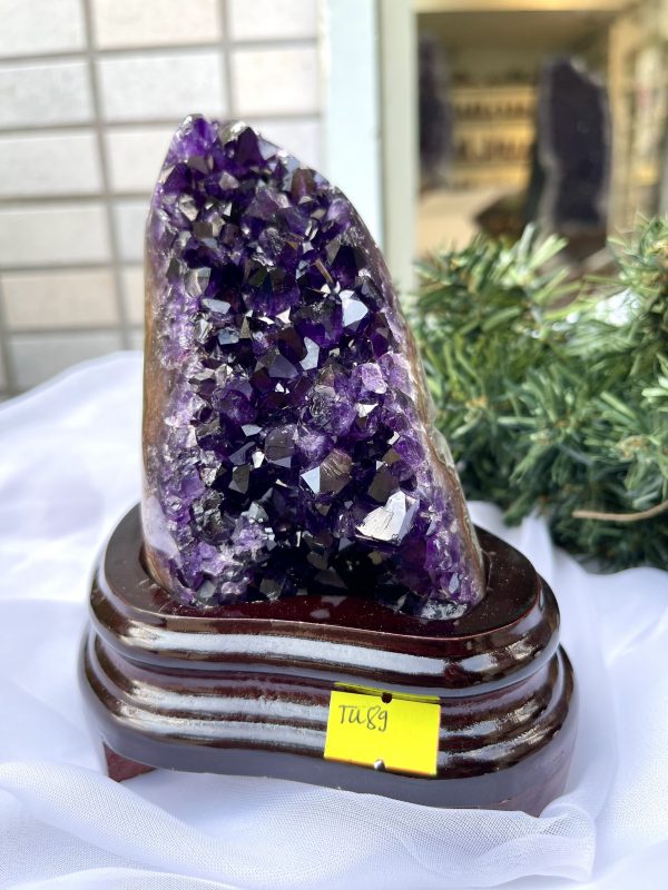 HỐC THẠCH ANH TÍM NHỎ – SMALL AMETHYST GEODE TU88