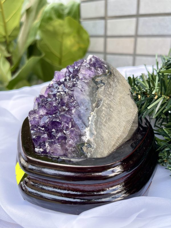 HỐC THẠCH ANH TÍM NHỎ – SMALL AMETHYST GEODE TU90