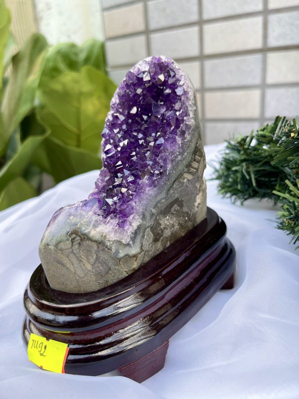 HỐC THẠCH ANH TÍM NHỎ – SMALL AMETHYST GEODE TU92