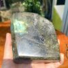 ĐÁ XÀ CỪ Labradorite – KT 10.5×9 cm, KL 0.888kg (XC118)