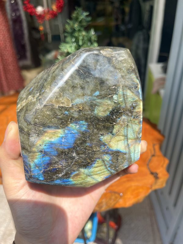 ĐÁ XÀ CỪ Labradorite – KT 12.5x11 cm, KL 1.502 kg (XC124)