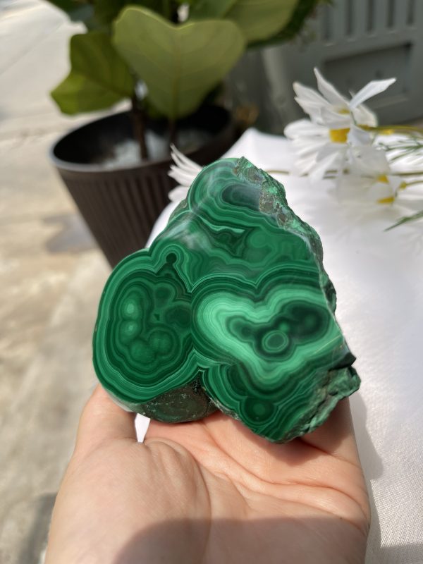 ĐÁ LÔNG CÔNG – ĐÁ KHỔNG TƯỚC – MALACHITE (LC31), KT: 10×8.5 CM; KL: 0.378KG