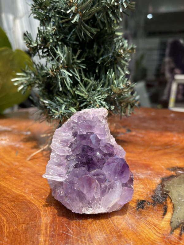 HỐC THẠCH ANH TÍM NHỎ – SMALL AMETHYST GEODE (TV301), KL: 0.252KG, KT: 8×6 CM