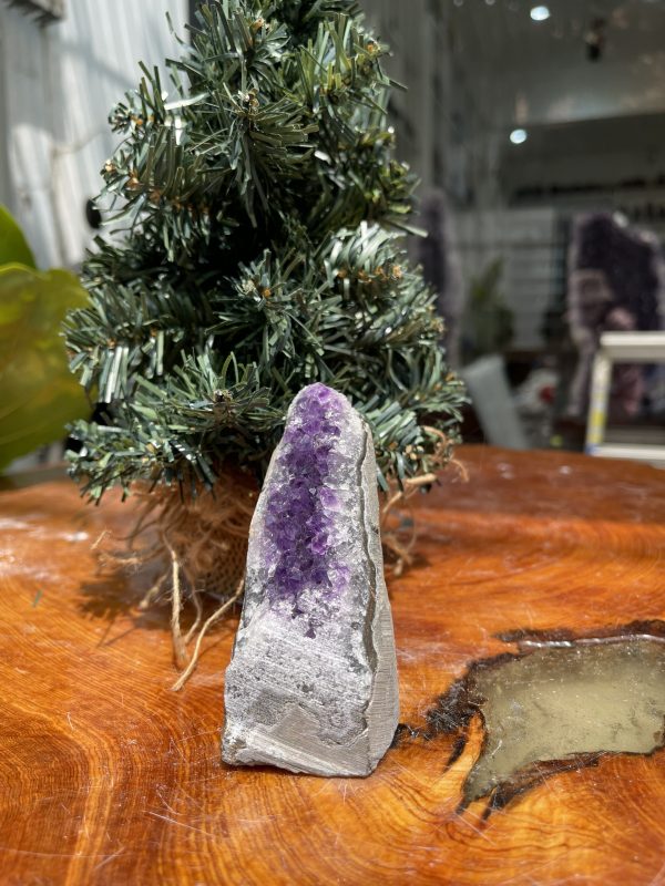 HỐC THẠCH ANH TÍM NHỎ – SMALL AMETHYST GEODE (TV302), KL: 0.330KG, KT: 10×4 CM