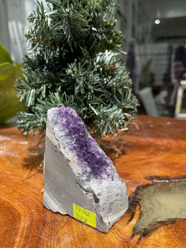 HỐC THẠCH ANH TÍM NHỎ – SMALL AMETHYST GEODE (TV302), KL: 0.330KG, KT: 10×4 CM