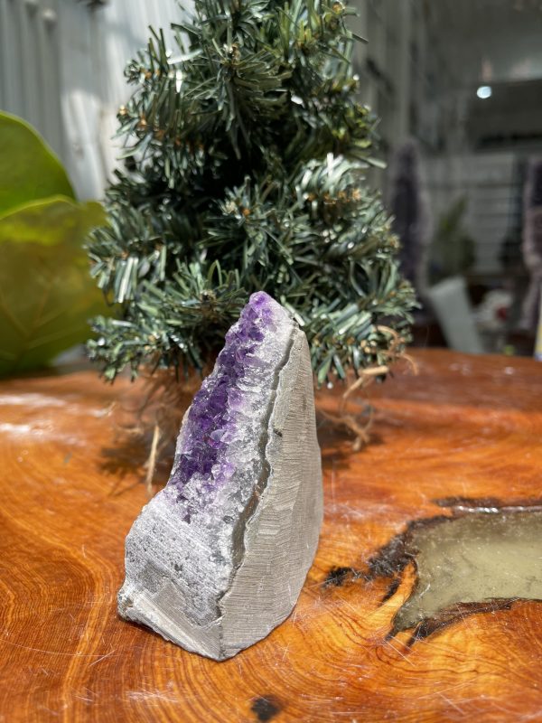 HỐC THẠCH ANH TÍM NHỎ – SMALL AMETHYST GEODE (TV302), KL: 0.330KG, KT: 10×4 CM