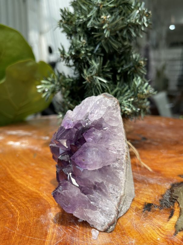 HỐC THẠCH ANH TÍM NHỎ – SMALL AMETHYST GEODE (TV314), KL: 0.472KG, KT: 9×8 CM