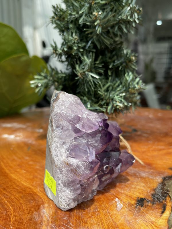 HỐC THẠCH ANH TÍM NHỎ – SMALL AMETHYST GEODE (TV314), KL: 0.472KG, KT: 9×8 CM