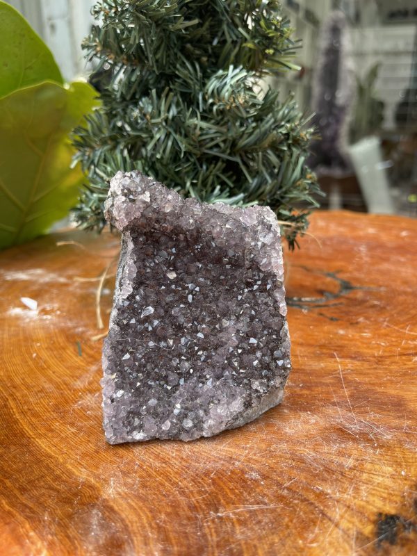 HỐC THẠCH ANH TÍM NHỎ – SMALL AMETHYST GEODE (TV334), KL: 0.410KG, KT: 10×7 CM