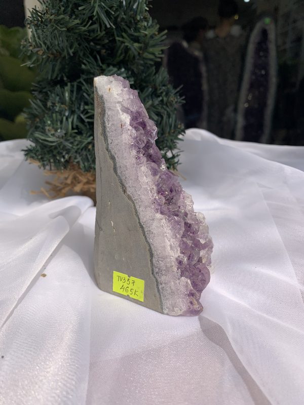 HỐC THẠCH ANH TÍM NHỎ – SMALL AMETHYST GEODE (TV357), KL: 0.464KG, KT: 13×5 CM