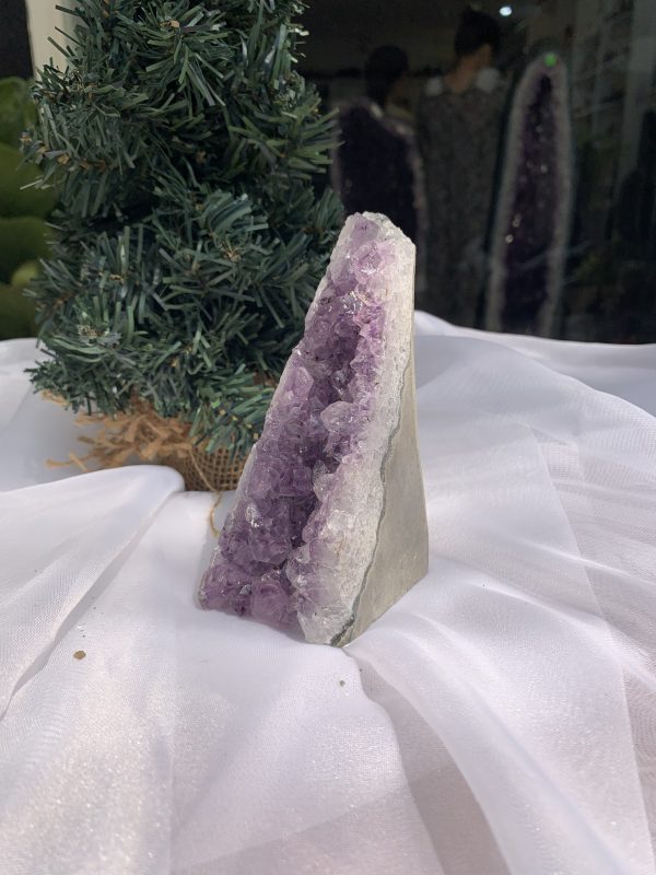 HỐC THẠCH ANH TÍM NHỎ – SMALL AMETHYST GEODE (TV357), KL: 0.464KG, KT: 13×5 CM