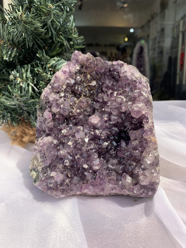 HỐC THẠCH ANH TÍM NHỎ – SMALL AMETHYST GEODE (TV359), KL: 1.532KG, KT: 13×11 CM